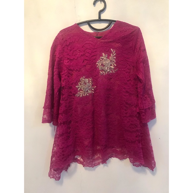 Preloved blouse brokat uk. Allsize