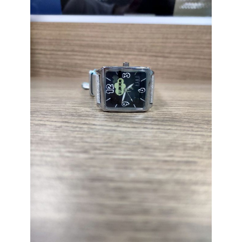 elle paris watch
