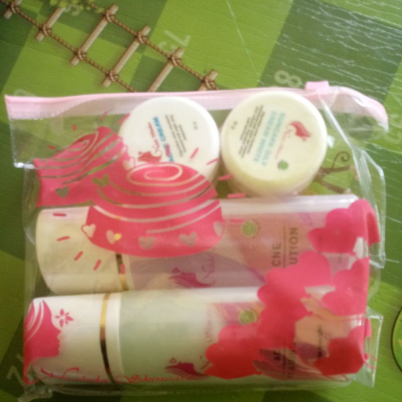 NAHDA SKINCARE ACNE GLOW