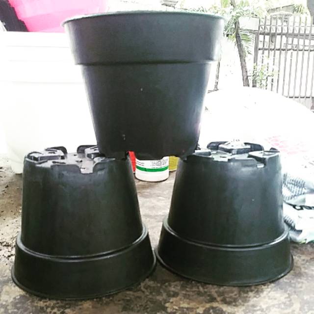 Pot Bunga grace 12 HITAM