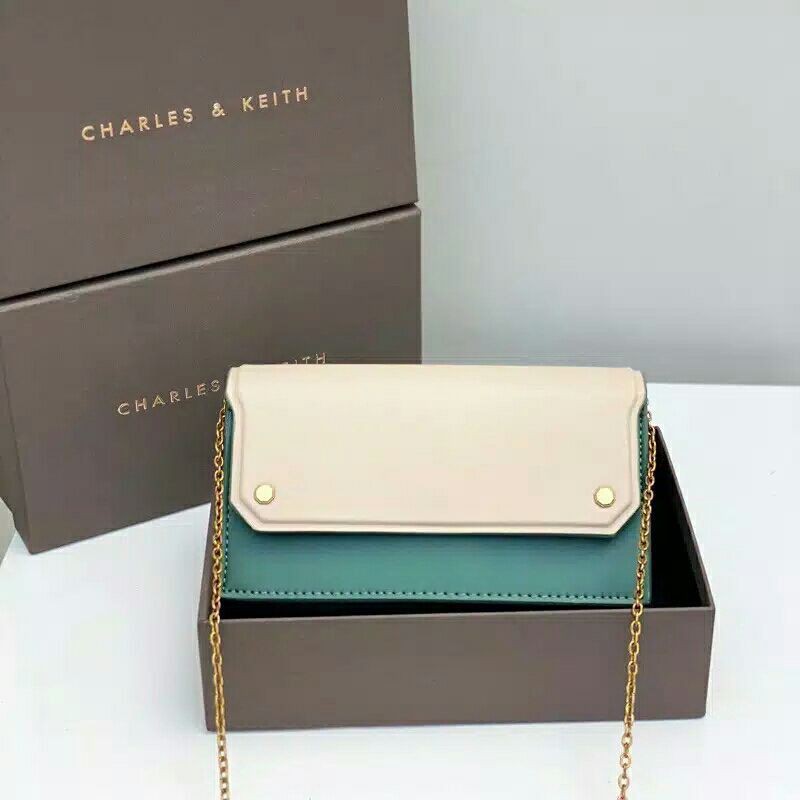 CNK SLINGBAG