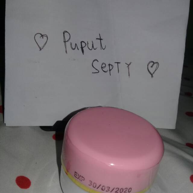 Cream siang wdc