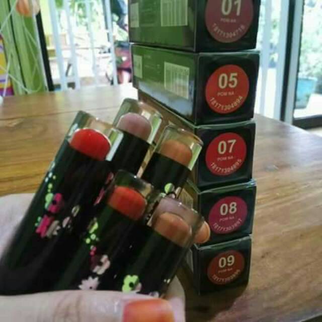 Lips matte moreskin