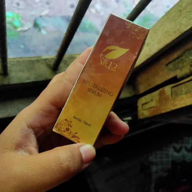 REVITALIZING SERUM SR12