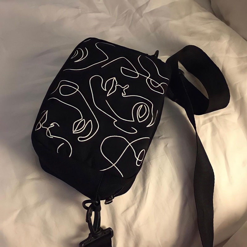 SLINGBAG FACE
