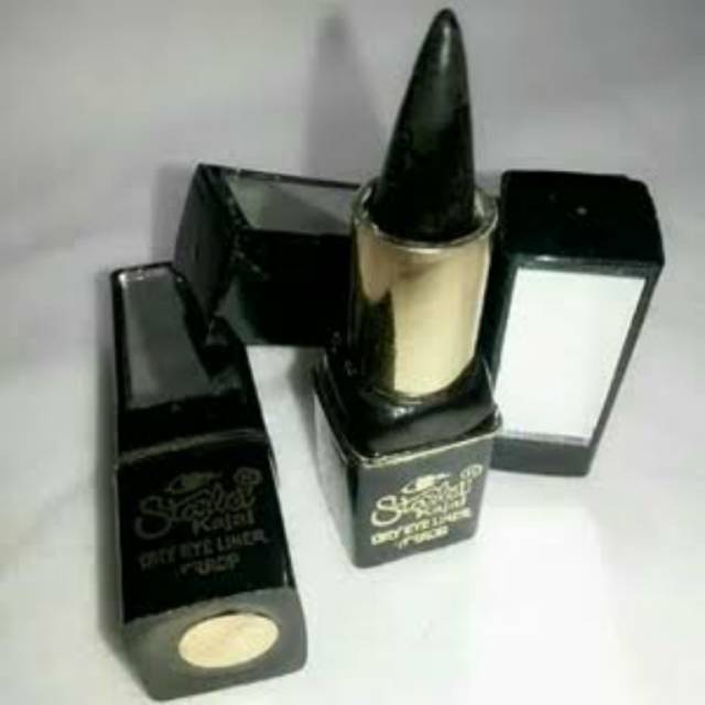 Celak kajal starlet mirror
