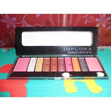 Eyeshadow Implora 8 warna plus 2 blush on
