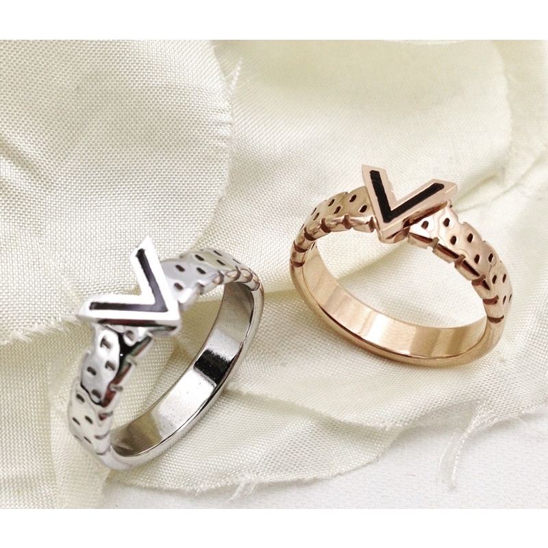 SALE CINCIN LV TITANIUM