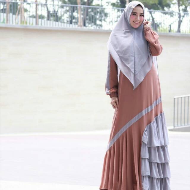 Ade in lokal