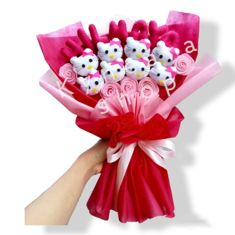 buket wisuda boneka Hellokitty