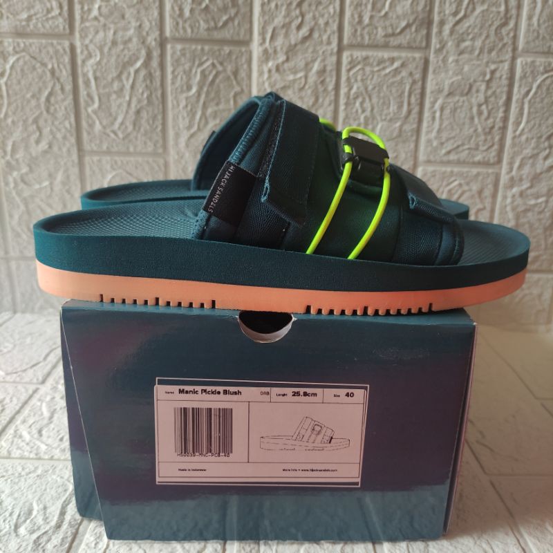 Hijack Sandals - Manic Pickle Blush