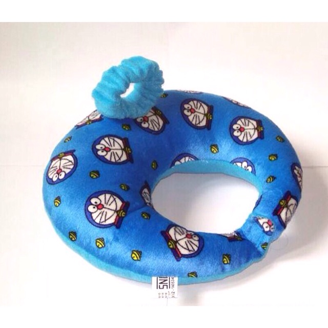 Bantal dot bayi