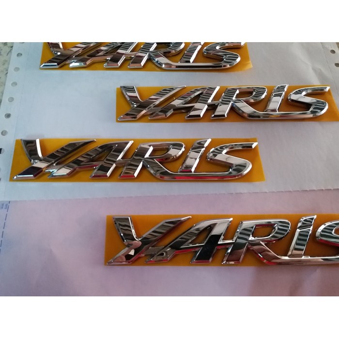 Emblem Yaris Original