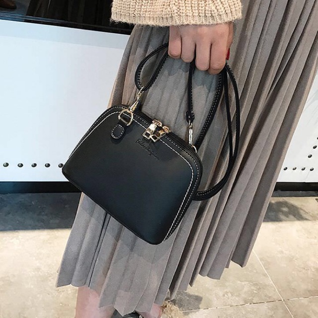 TAYLORSCLOSET - Sholder Bag Basic Aretta