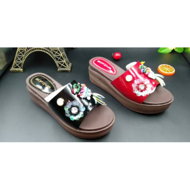 Wedges sofiya