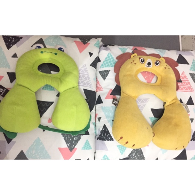 Bantal bayi lucu
