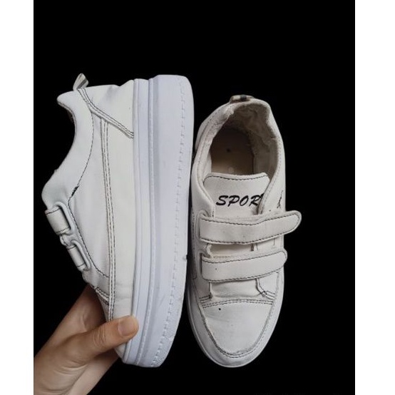 SEPATU SIZE 37