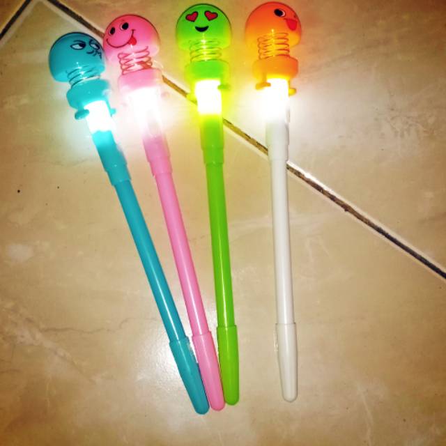 Pena springdoll LED