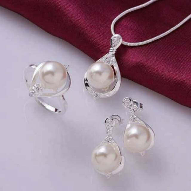 Set mutiara air tawar