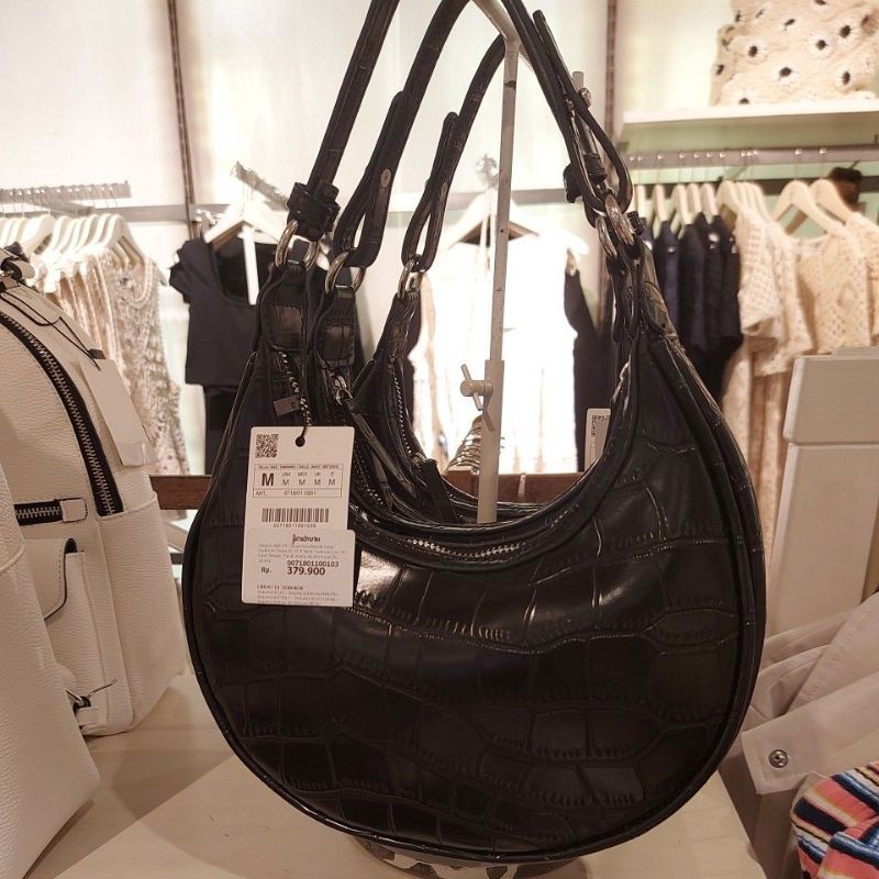 NEW STRADIVARIUS TAS BAHU