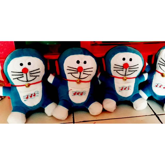 BONEKA DORAEMON WAKLMEN