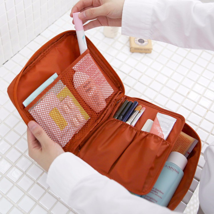 Korean Toiletries Multipouch