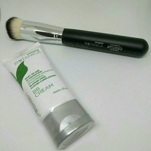 BB Cream + BB Cream Foundation Brush