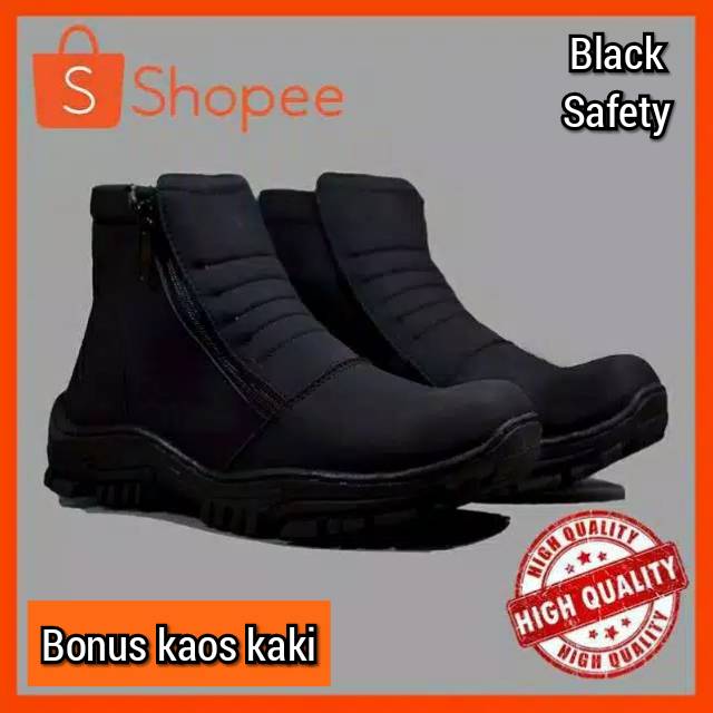 Sepatu boots
