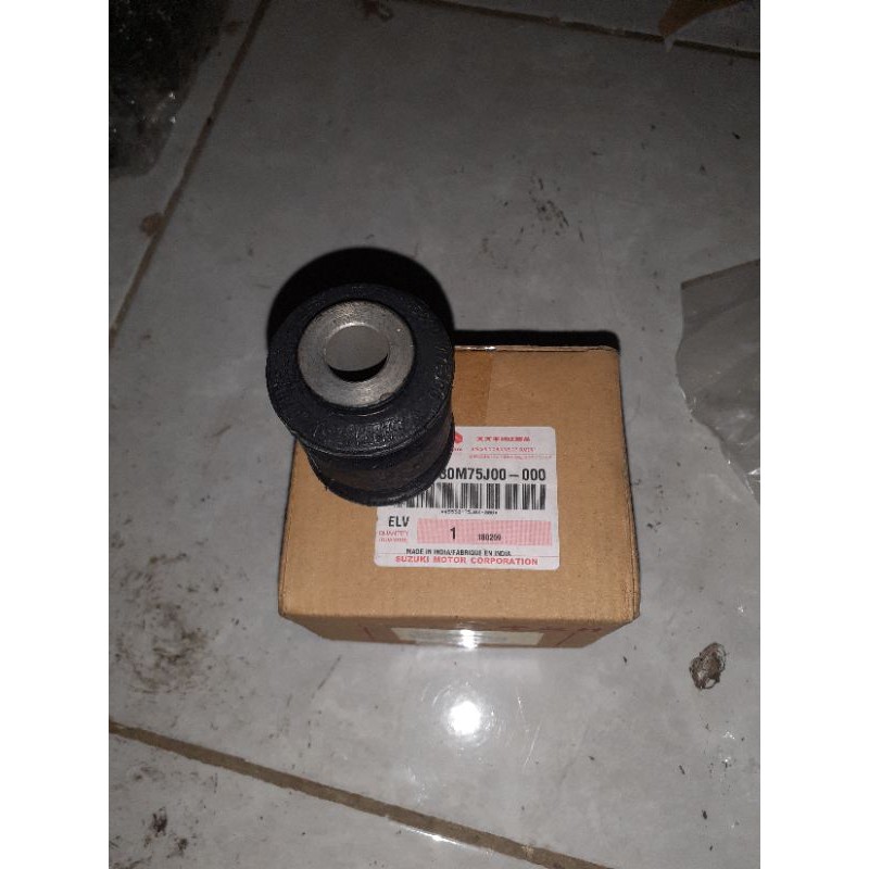 bushing arm suzuki splash