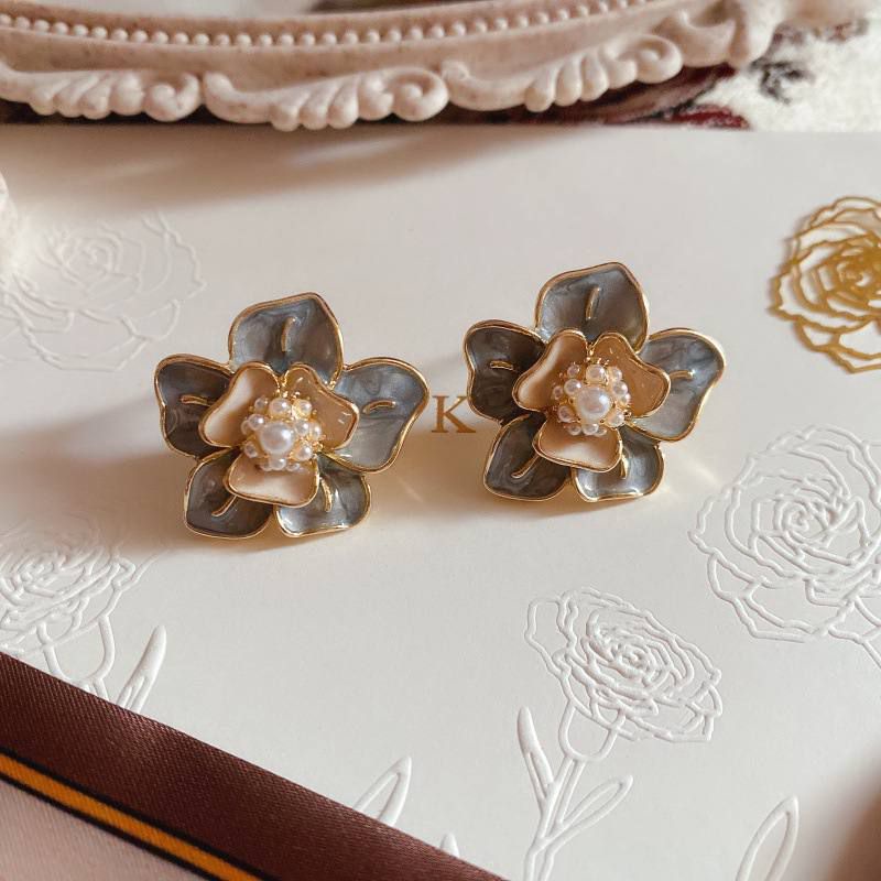 Anting bunga korean style