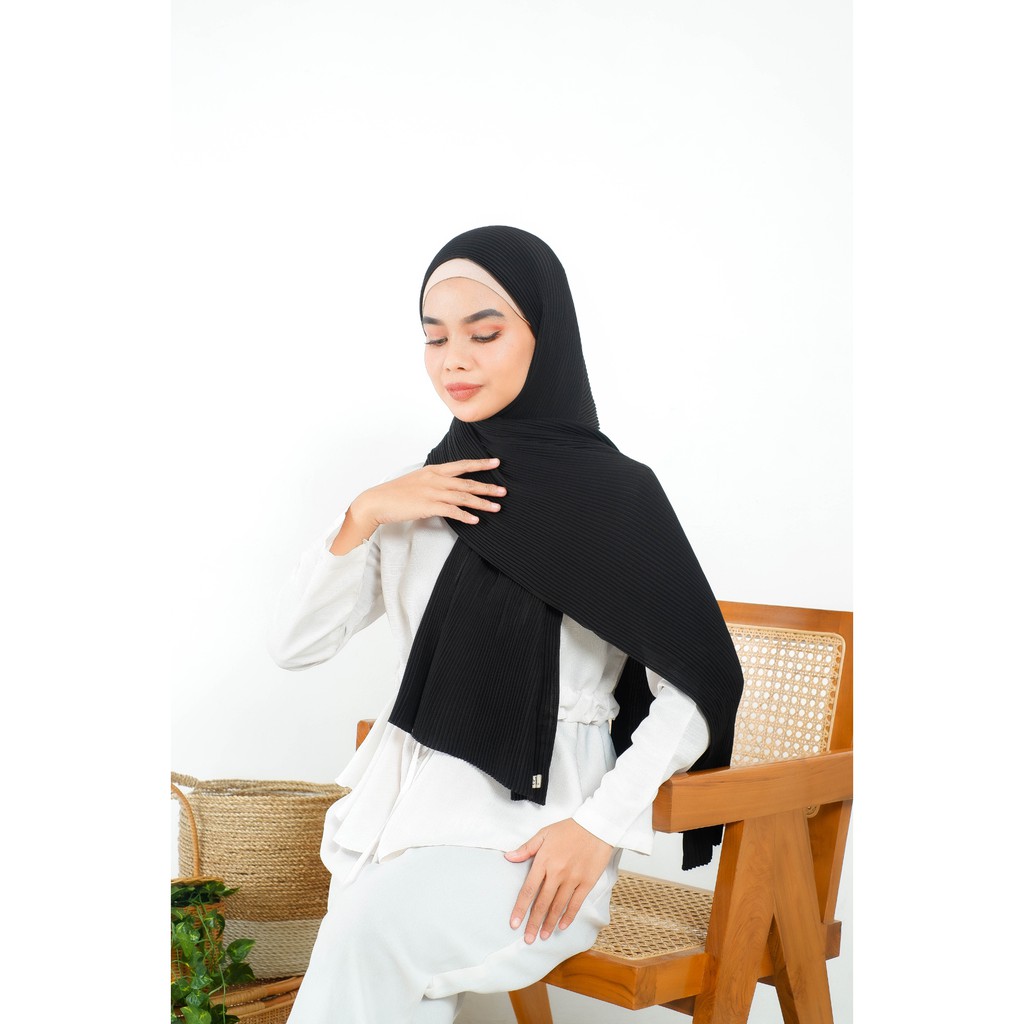 Premium Chiffon Pleated Pashmina - Black
