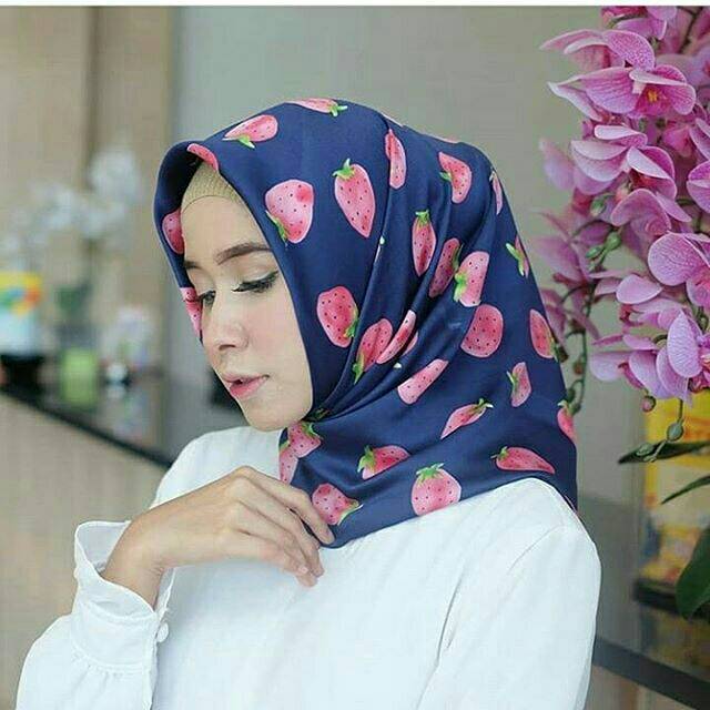 Segiempat Maxmara Stroberi