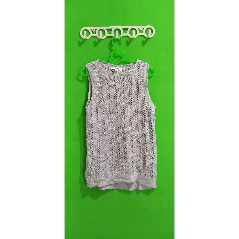 vest uniqlo