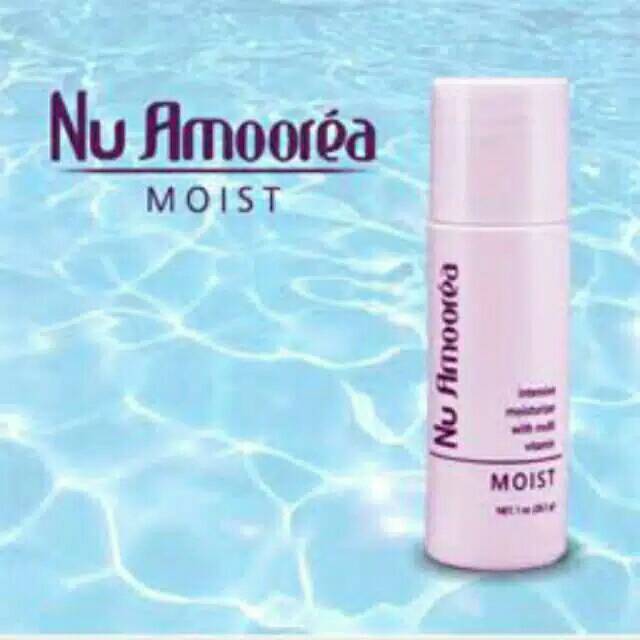 Moist Nu Amoorea