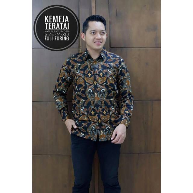 Kemeja batik sogan Jawa