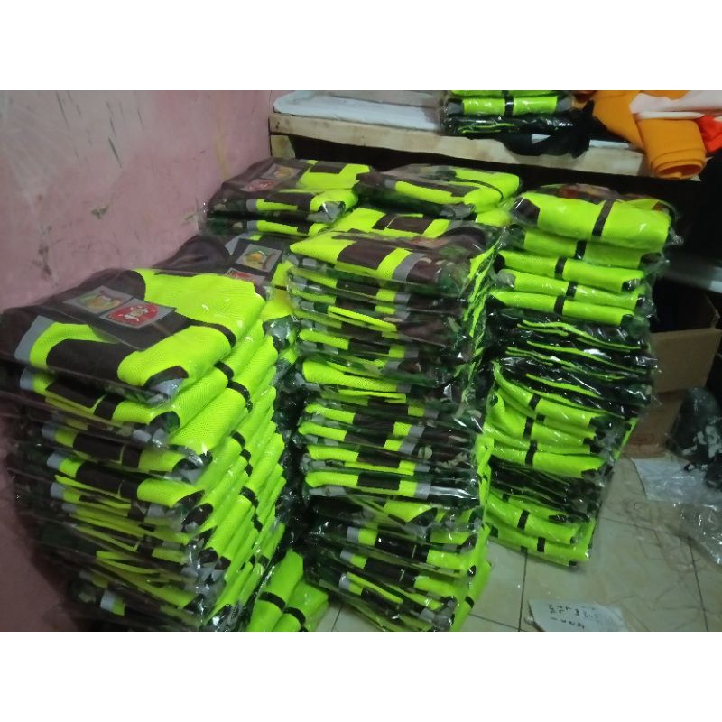 Rompi security dan polisi