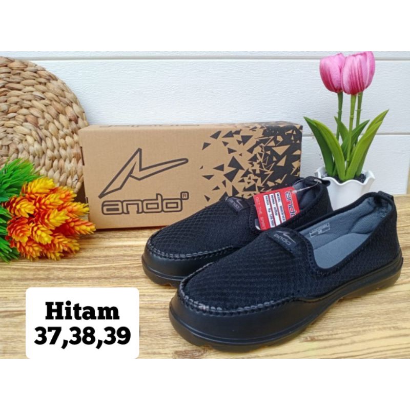 slip on Ando