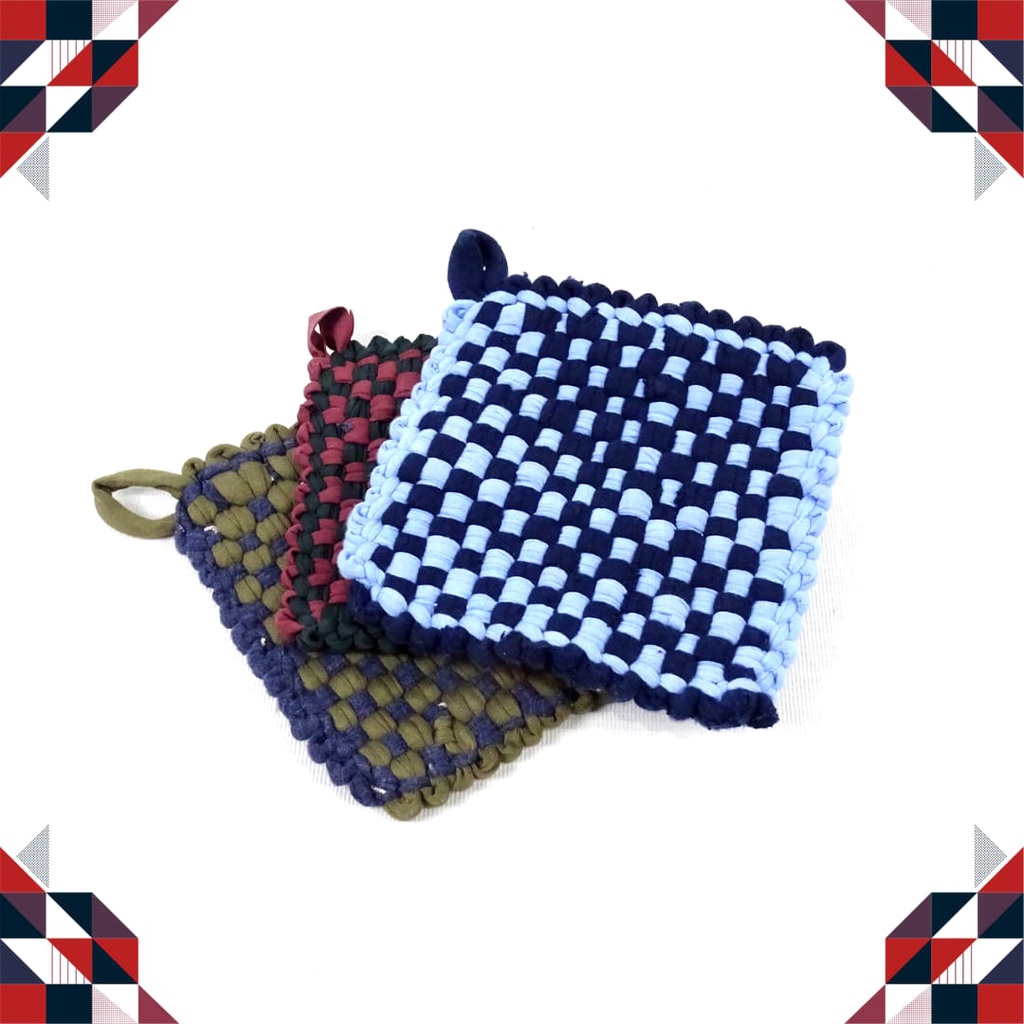 Lap/Celemek/Cempal Anyam Kain