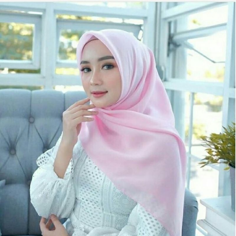 Jilbab SegiEmpat Bella Square
