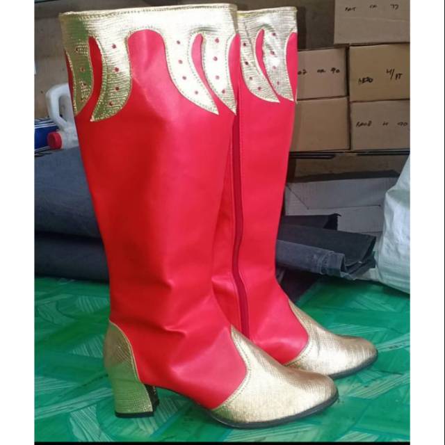 Sepatu mayoret