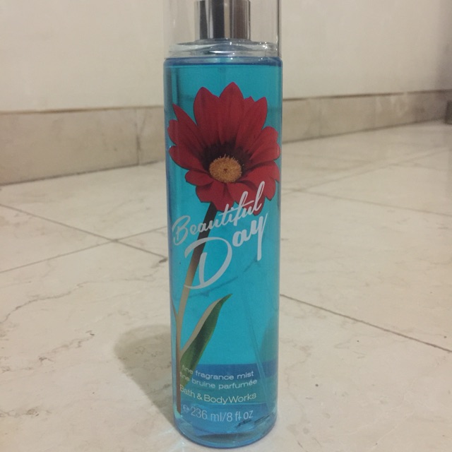 BATH AND BODY WORKS