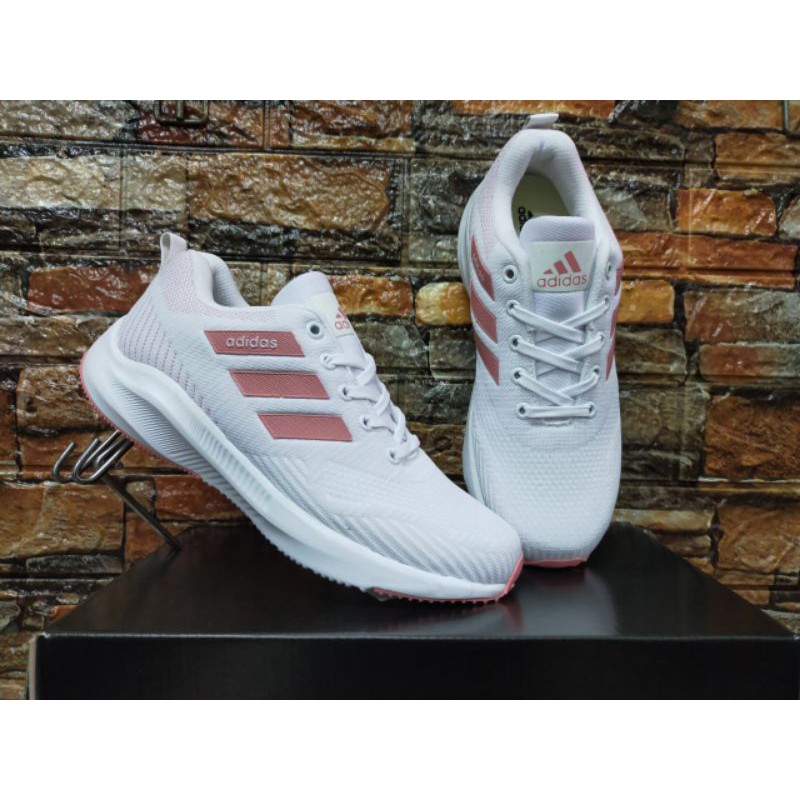 ADIDAS ZOOM