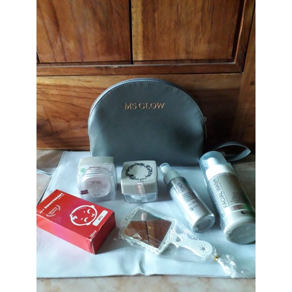 Ms Glow Gratis parfume + cermin❤️