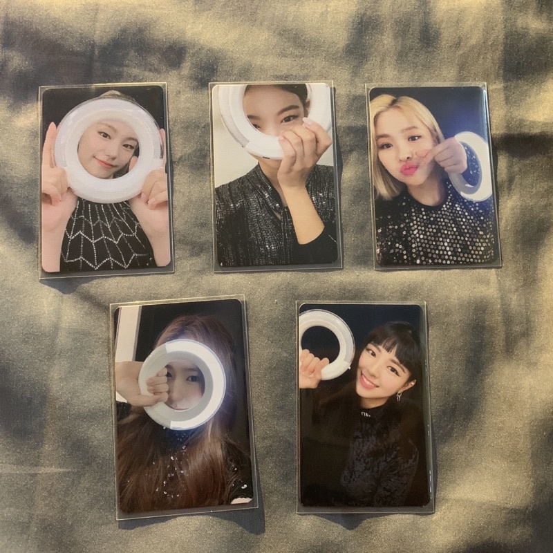 ITZY Lightring Photocard Set [TAKE ALL ONLY]