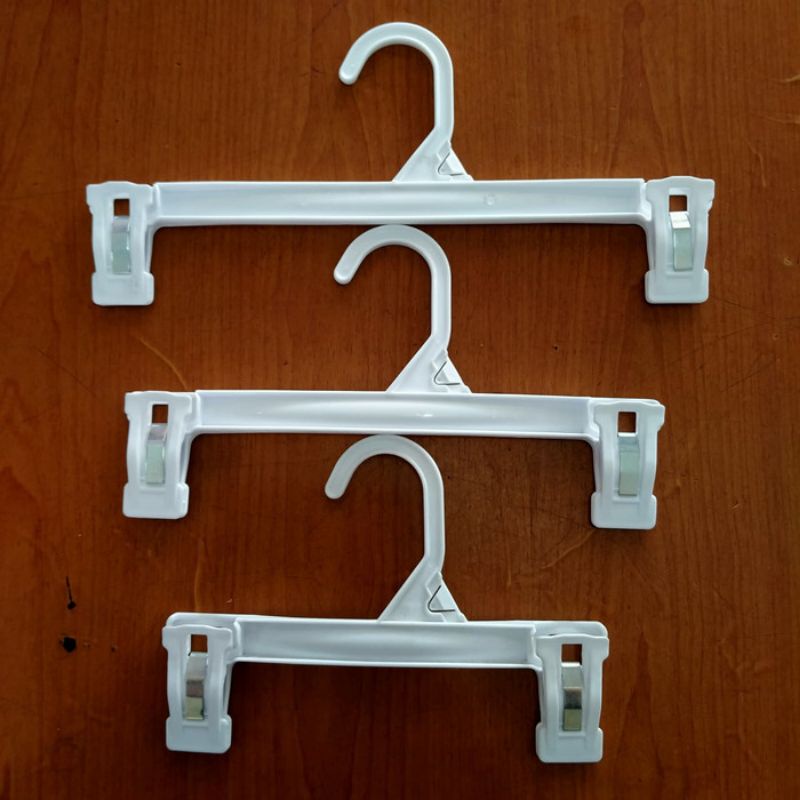 hanger jepit plastik "61"