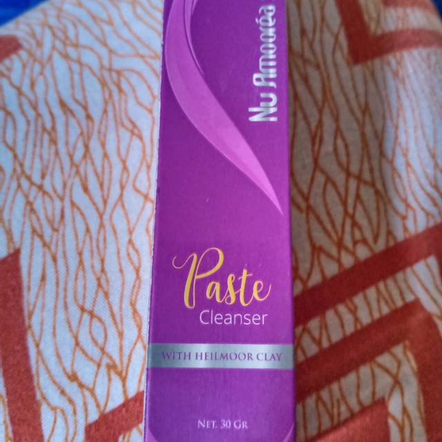 Nu Amoorea paste