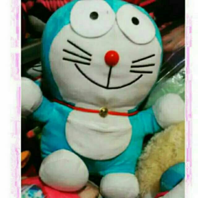 Boneka doraemon XL