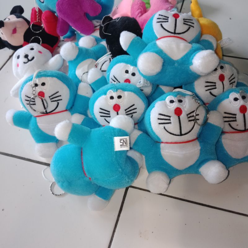 BONEKA TEMPELAN KACA SNI