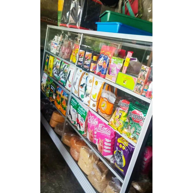 pakan burung dan kucing