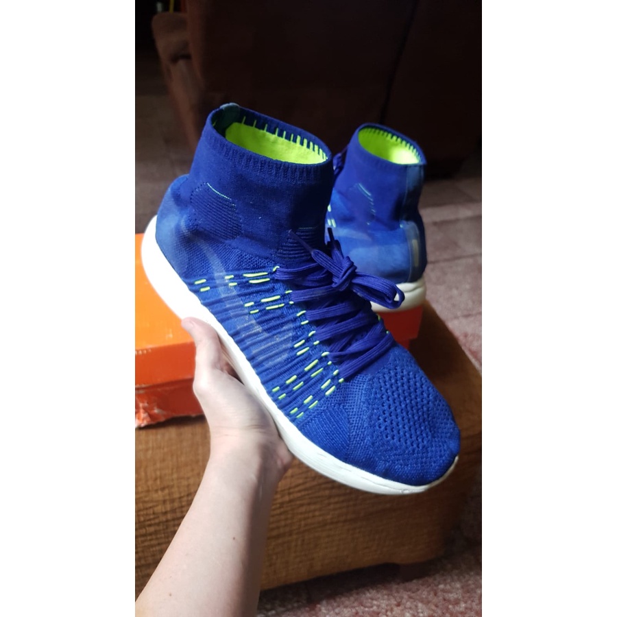 Sepatu Sport